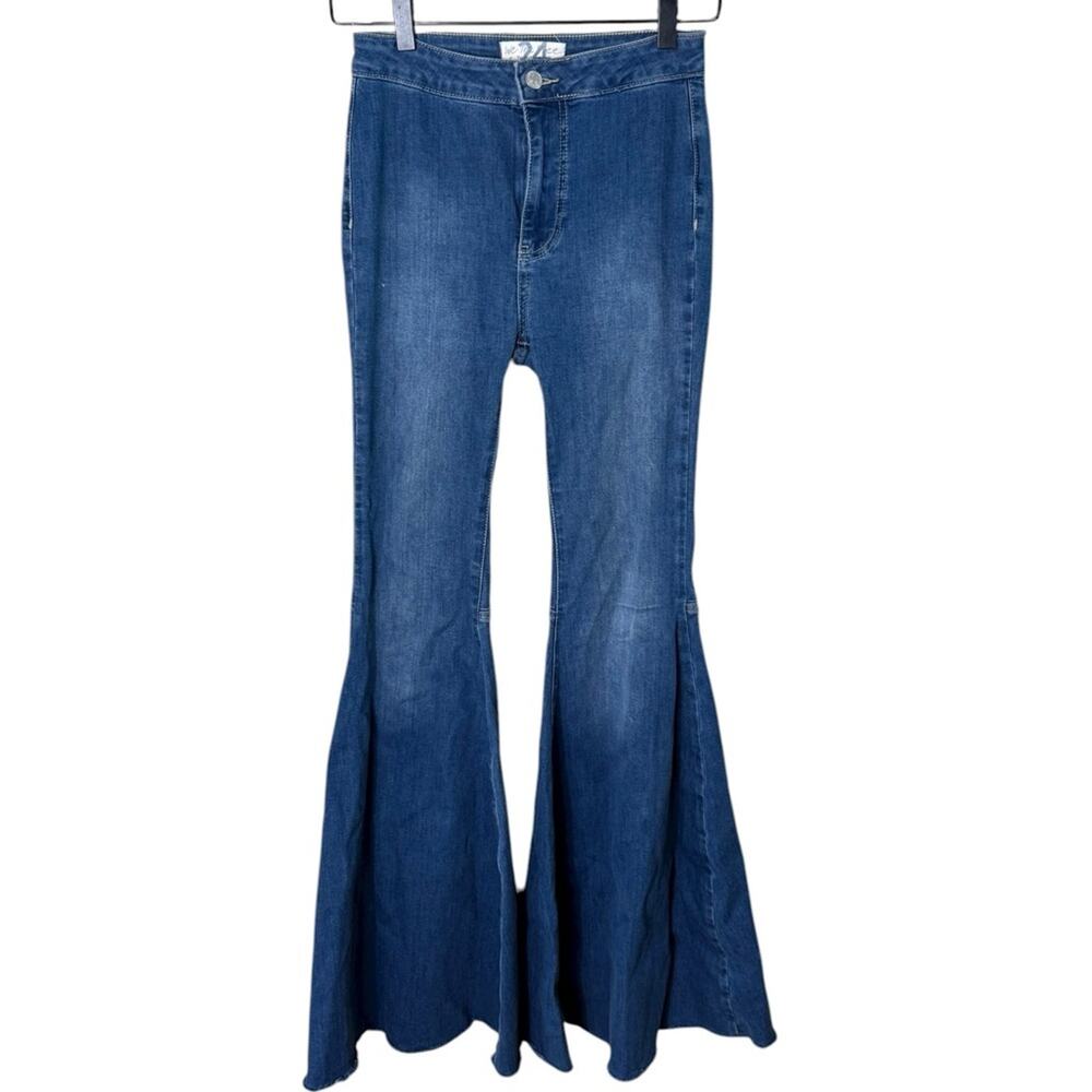 Free People Women's Sz 24 Just Float On Flare Jeans - Picture 2 of 9